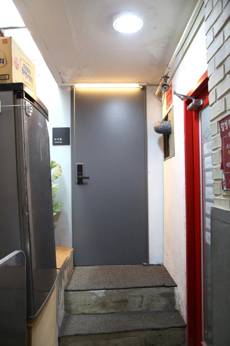 [Mapo, Seoul] Hideout in Hapjeong #Hongdae 24