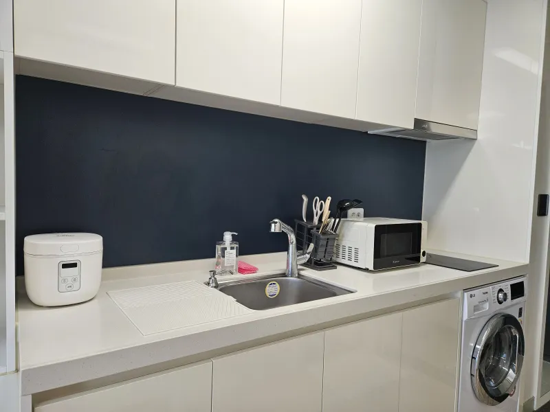 [Yeonsu, Incheon] Songdo Hyundai Outlet / Triple Street / 3-minute walk from Technopark Station 10