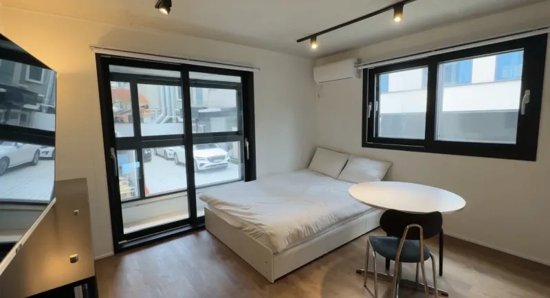 [Gangnam, Seoul] Fully furnished, separated, like-new studio apartment, 2-minute walk from Eonju Station #TripleStationArea 3