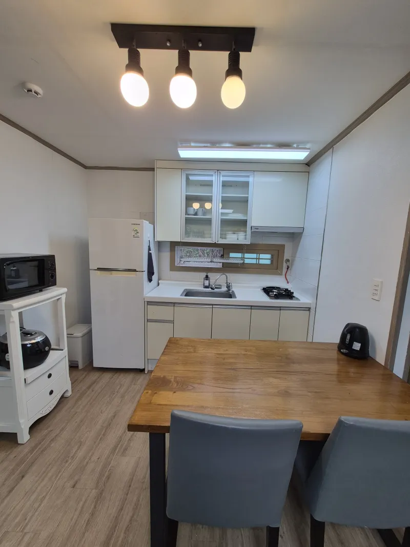 [Hallim, Jeju][Jeju Hyeopjae] Healing Pension Filled with the Scent of Pine Forest #PetFriendly (Building B, 1st Floor / Two-Room) 18