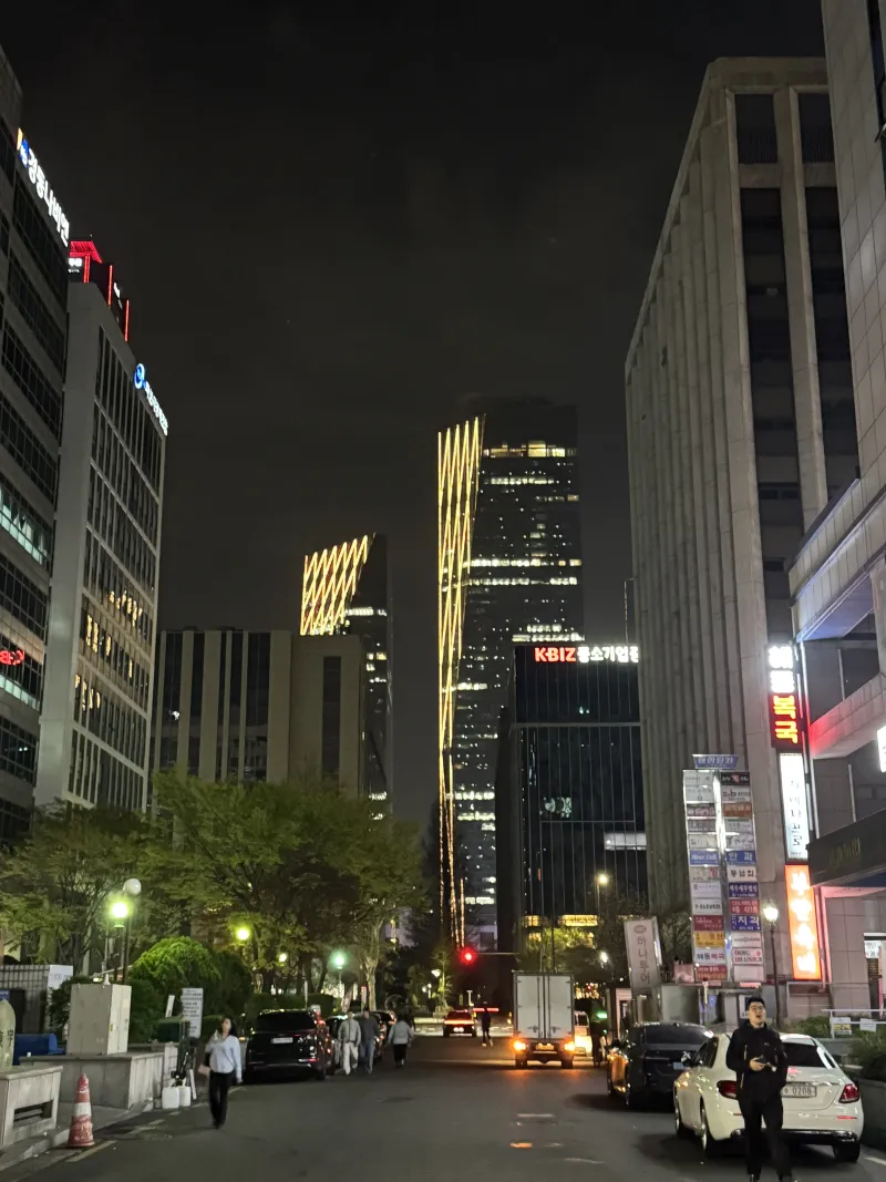 [서울 영등포] 여의도 국회의사당역 깔끔하고 편안한 11평 넓은 오피스텔 18