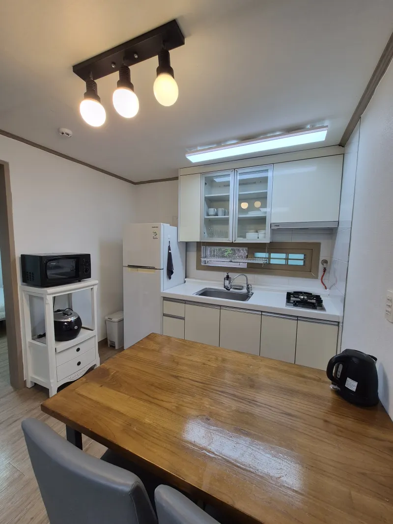 [Hallim, Jeju][Jeju Hyeopjae] Healing Pension Filled with the Scent of Pine Forest #PetFriendly (Building B, 1st Floor / Two-Room) 17