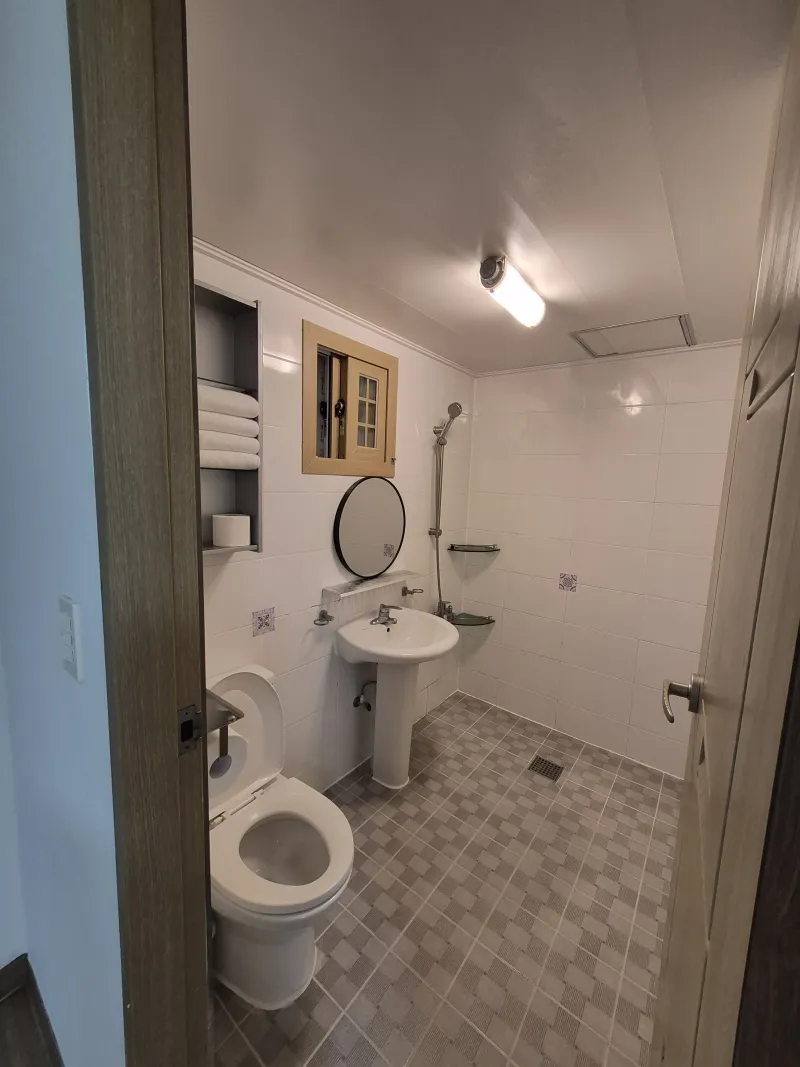 [Hallim, Jeju][Jeju Hyeopjae] Healing Pension Filled with the Scent of Pine Forest #PetFriendly (Building B, 1st Floor / Two-Room) 12