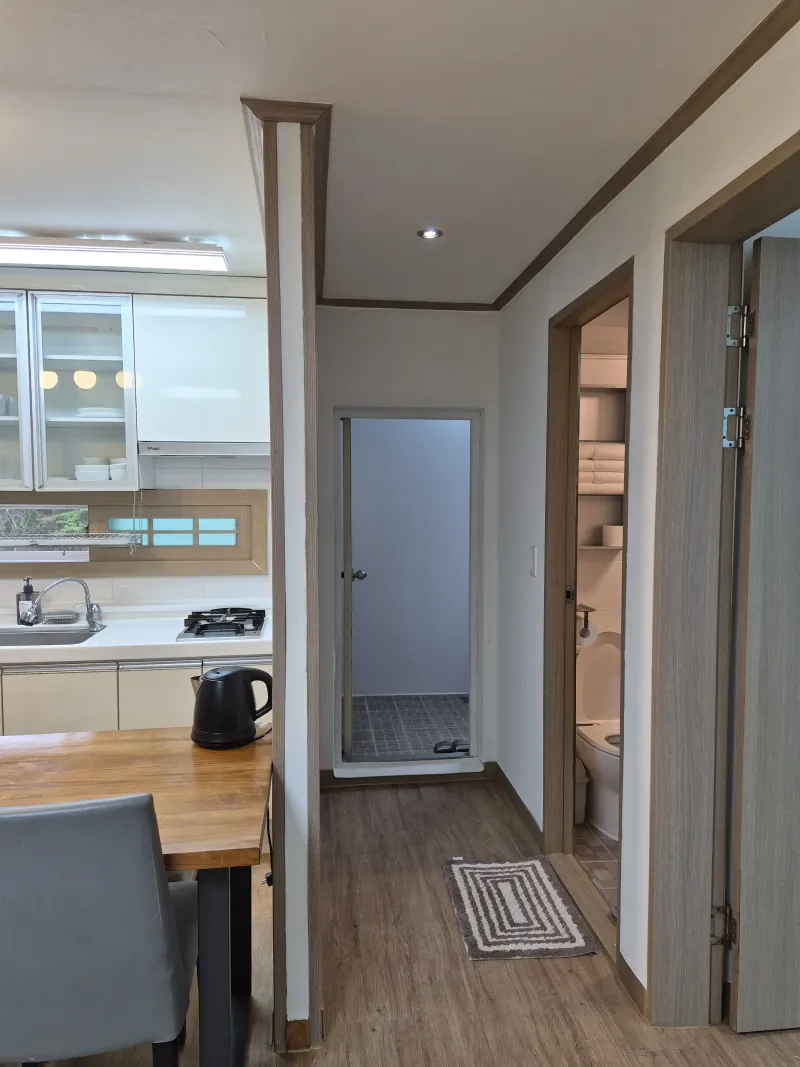 [Hallim, Jeju][Jeju Hyeopjae] Healing Pension Filled with the Scent of Pine Forest #PetFriendly (Building B, 1st Floor / Two-Room) 22