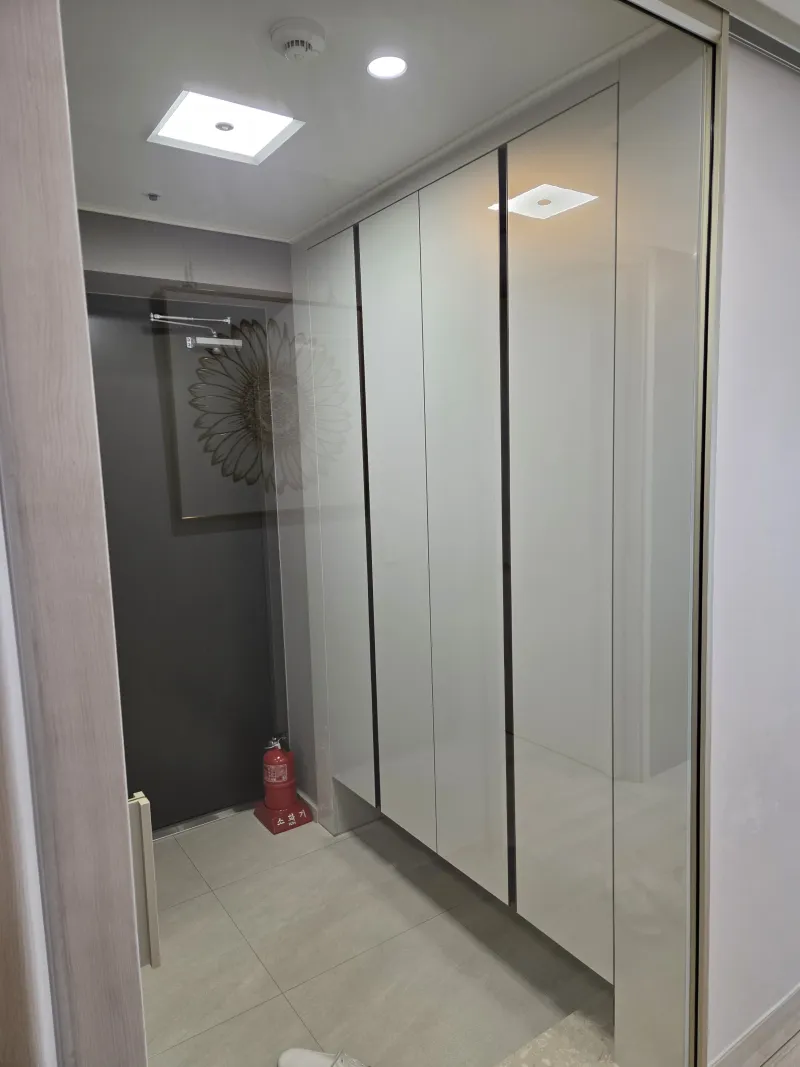 [Nam-gu, Busan] North Port View Three-Room Premium Apartment 19