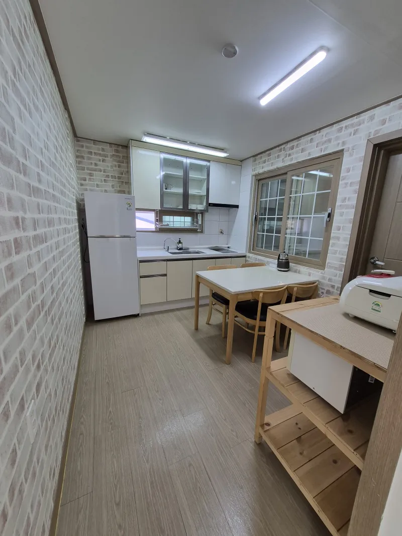 [Hallim, Jeju][Jeju Hyeopjae] Healing Pension Filled with the Scent of Pine Forest #PetFriendly (Building C, 1st Floor / Two-Room) 12