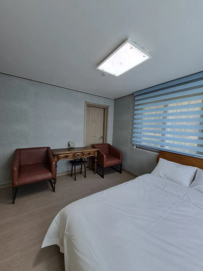 [Hallim, Jeju][Jeju Hyeopjae] Healing Pension Filled with the Scent of Pine Forest #PetFriendly (Building C, 1st Floor / Two-Room) 4