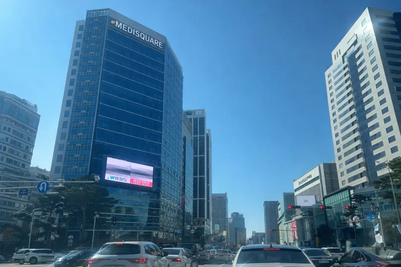 [Jung-gu, Daegu] High-rise duplex studio with city view directly connected to Banwoldang Station 9