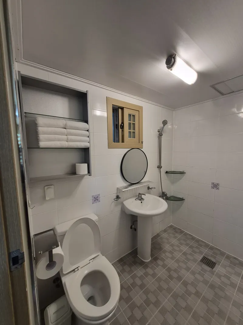 [Hallim, Jeju][Jeju Hyeopjae] Healing Pension Filled with the Scent of Pine Forest #PetFriendly (Building B, 1st Floor / Two-Room) 13