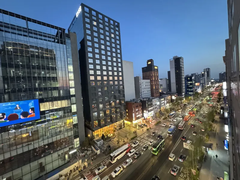 [서울 마포] 홍대입구 1분 초역세권 시티뷰 18
