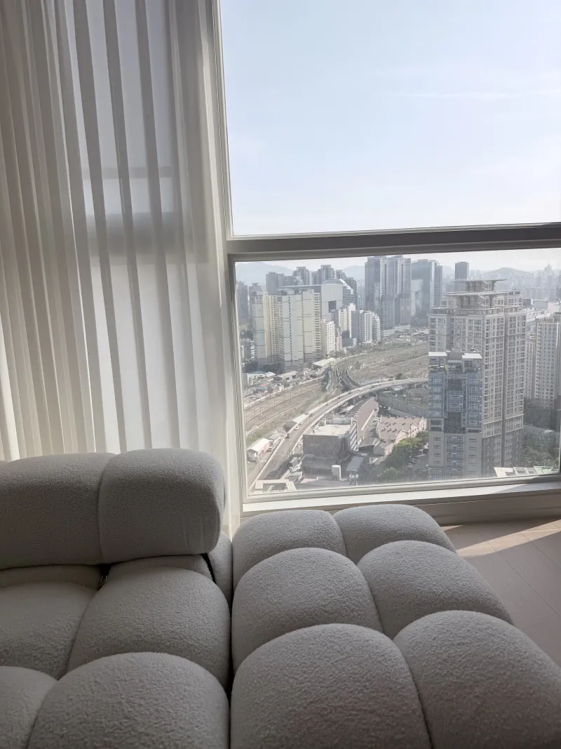 [Yongsan, Seoul] 33rd Floor Panoramic View. Yongsan Modern Premium Apartment 32