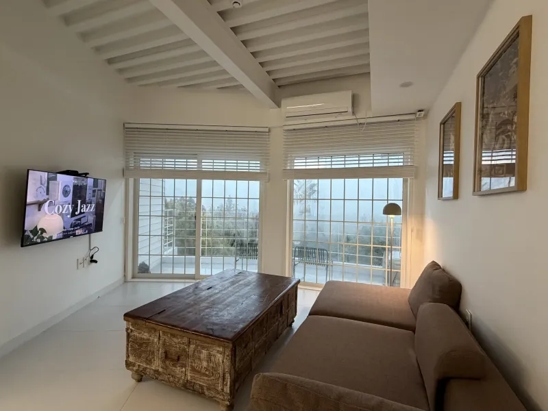 [Saekdal-dong, Seogwipo] South-facing floor-to-ceiling windows with ocean view, convenient location for travel, 2-room unit on the 3rd floor of Building A 23