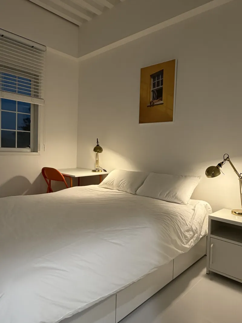 [Saekdal-dong, Seogwipo] South-facing floor-to-ceiling windows with ocean view, convenient location for travel, 2-room unit on the 3rd floor of Building A 13