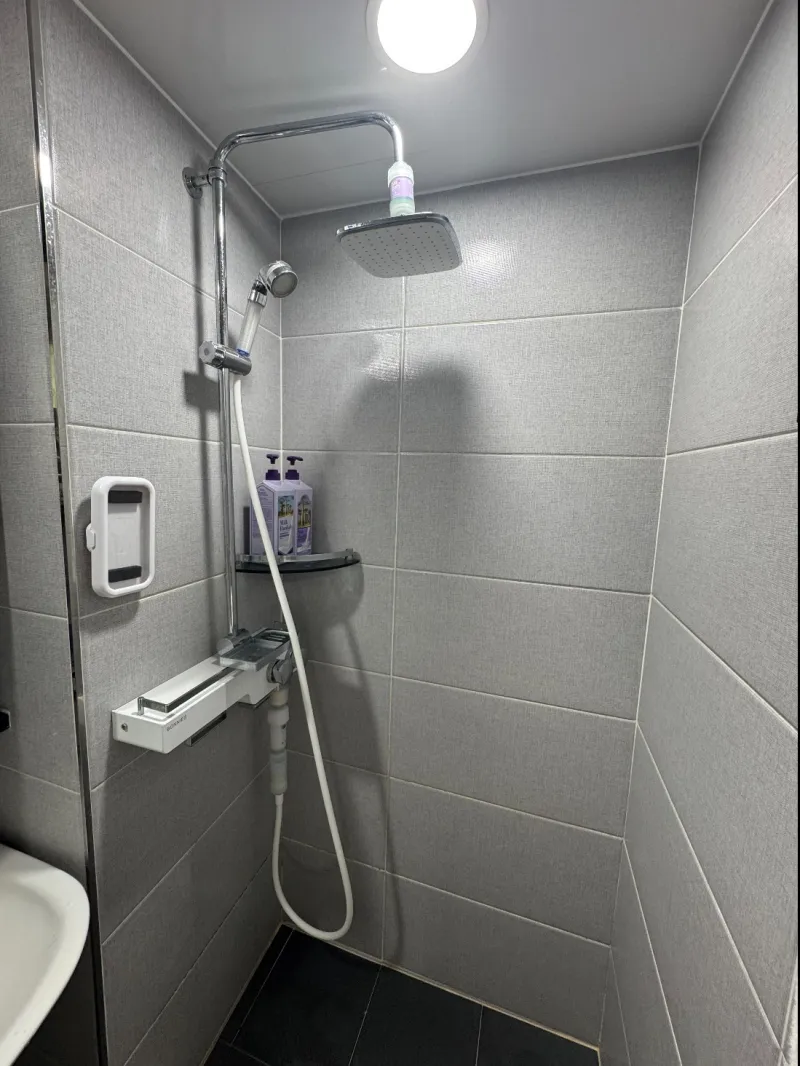 [Mapo, Seoul] 10 seconds from Hongdae/Hapjeong Station, Han River view, prime location 8