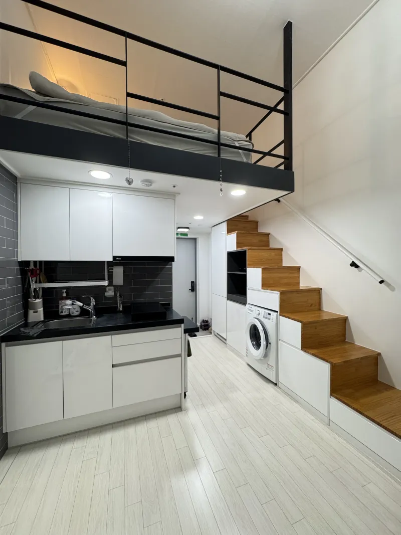 [Mapo, Seoul] 10 seconds from Hongdae/Hapjeong Station, Han River view, prime location 3