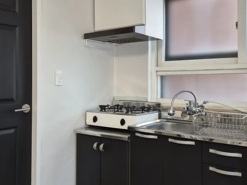 [Seodaemun, Seoul] Black & White Stylish Accommodation, 1-Minute Walk from Sinchon Station 9