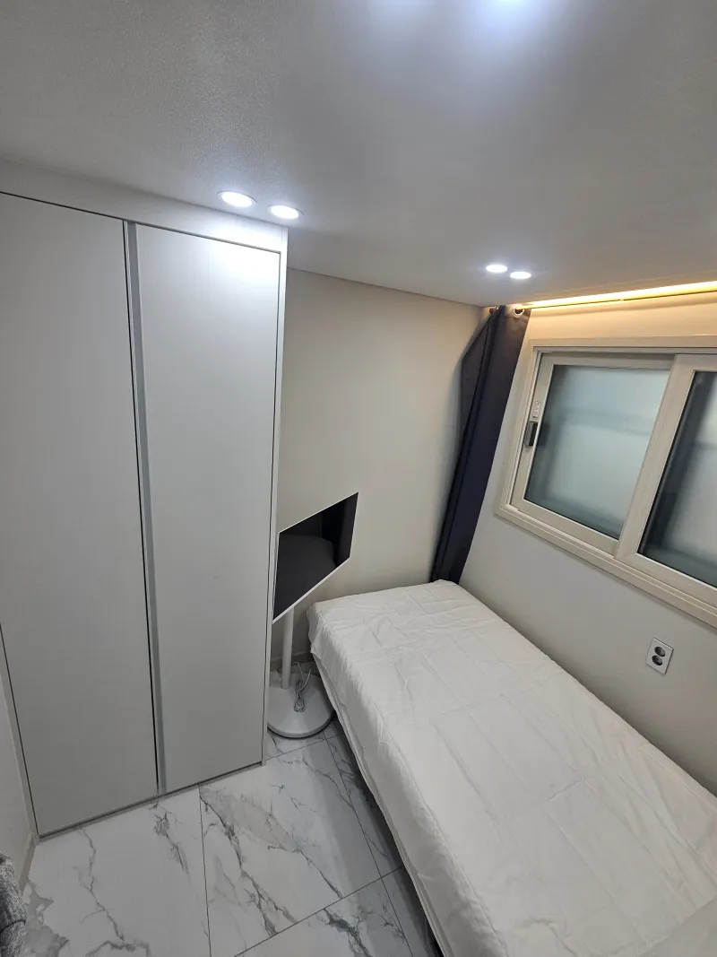 [Gwanak, Seoul] Clean, Newly Built 1.5-Room Apartment in Sillim-dong, 20 Minutes from Gangnam and Hongdae 3