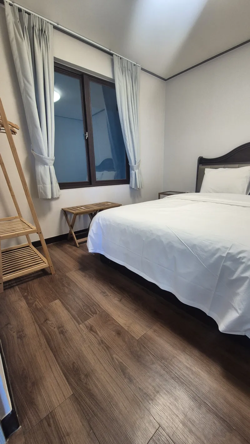 [서귀포 보목동] 보목 방2개침대3넓은거실#정방폭포#천지연폭포#세연교 3