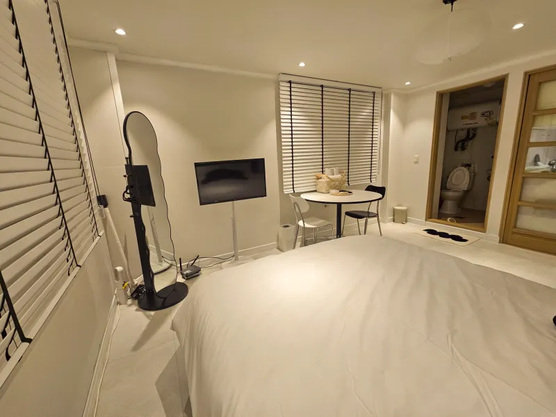 [Dong-gu, Busan] 1 minute from Busan Station / New Opening Special / Hong Stay 4