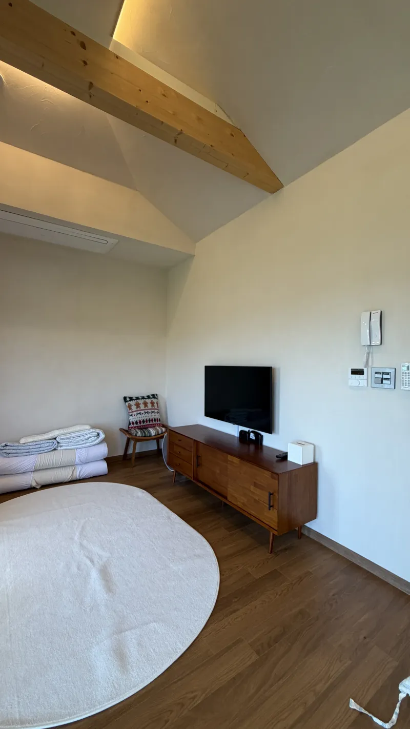 [Gujwa, Jeju] A Slow Dong_Jacuzzi Accommodation_ Stone Wall Field Wall Quiet Village View/Independent House/Breakfast 34