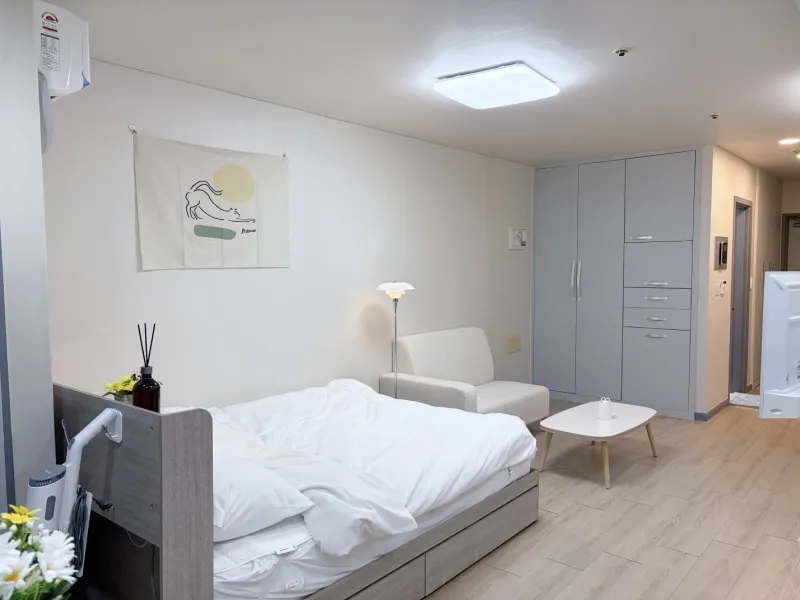 [Anyang] Newly Opened, 3-minute walk from Indeokwon Station 3
