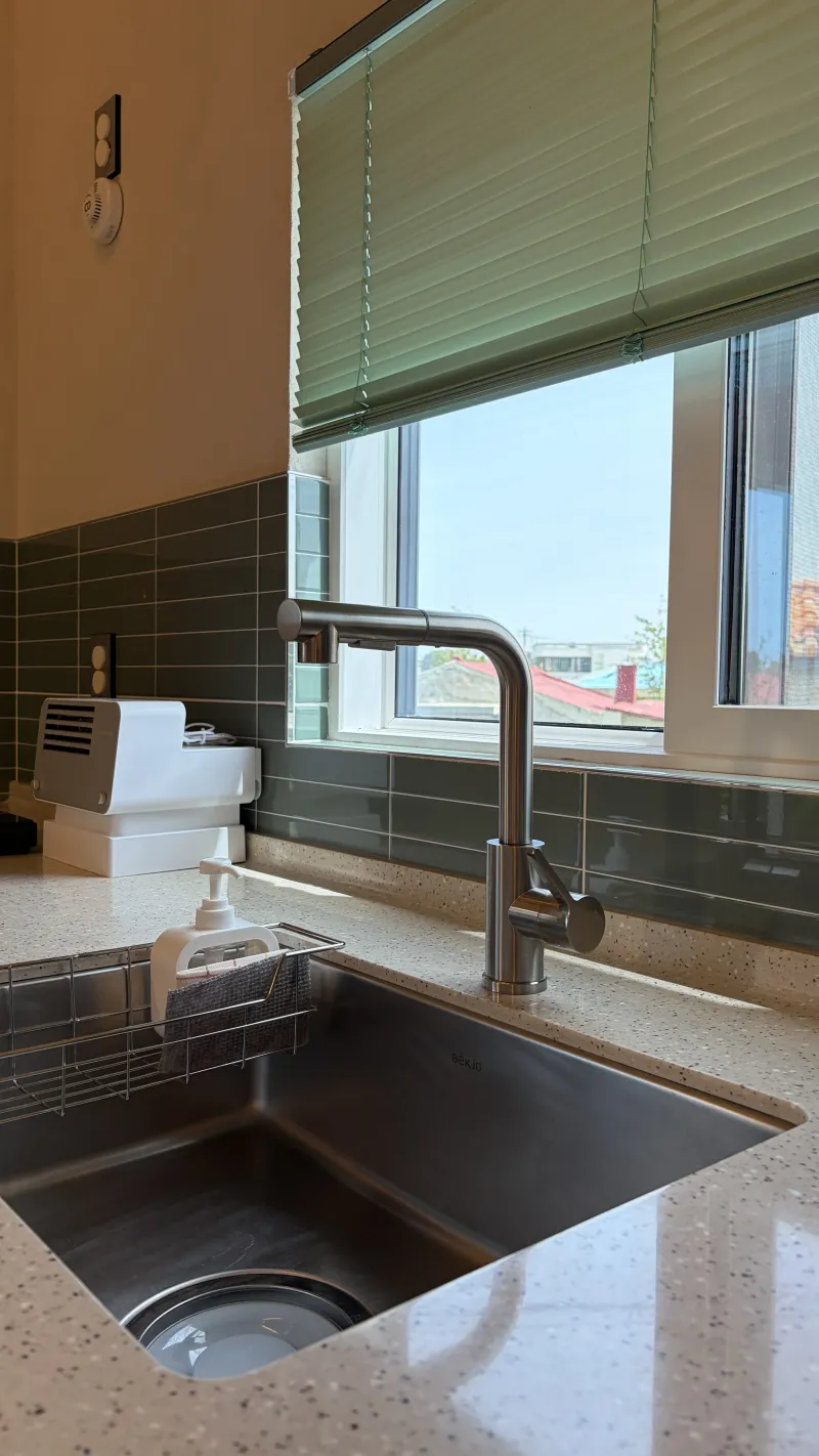 [Gujwa, Jeju] A Slow Dong_Jacuzzi Accommodation_ Stone Wall Field Wall Quiet Village View/Independent House/Breakfast 25