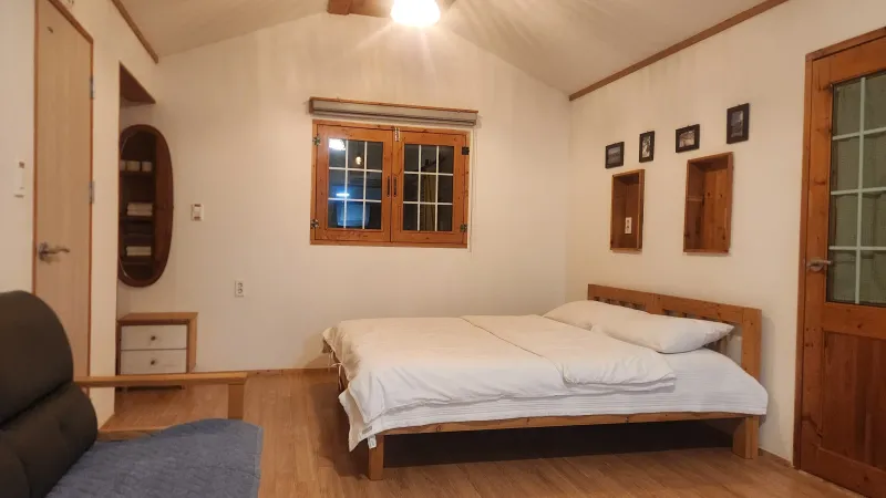 [Aewol, Jeju] Aewol Wooden House Detached (2-story) 2 Bedrooms, 2 Bathrooms, 2 Queens, 1 Single 26