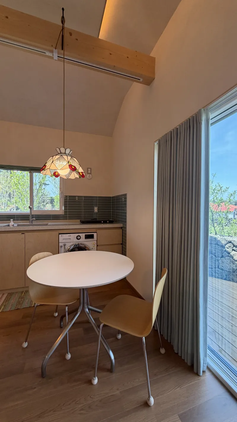 [Gujwa, Jeju] A Slow Dong_Jacuzzi Accommodation_ Stone Wall Field Wall Quiet Village View/Independent House/Breakfast 30