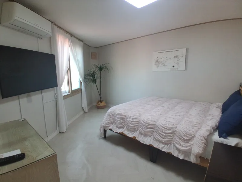 [Tongyeong] Jungang Market #Dongpirang Entrance Purple Pretty 2nd Floor 2