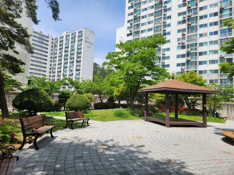 [Geoje] Gohyeon Junggok / Best studio apartment in the living area, waterfront park walking path 36