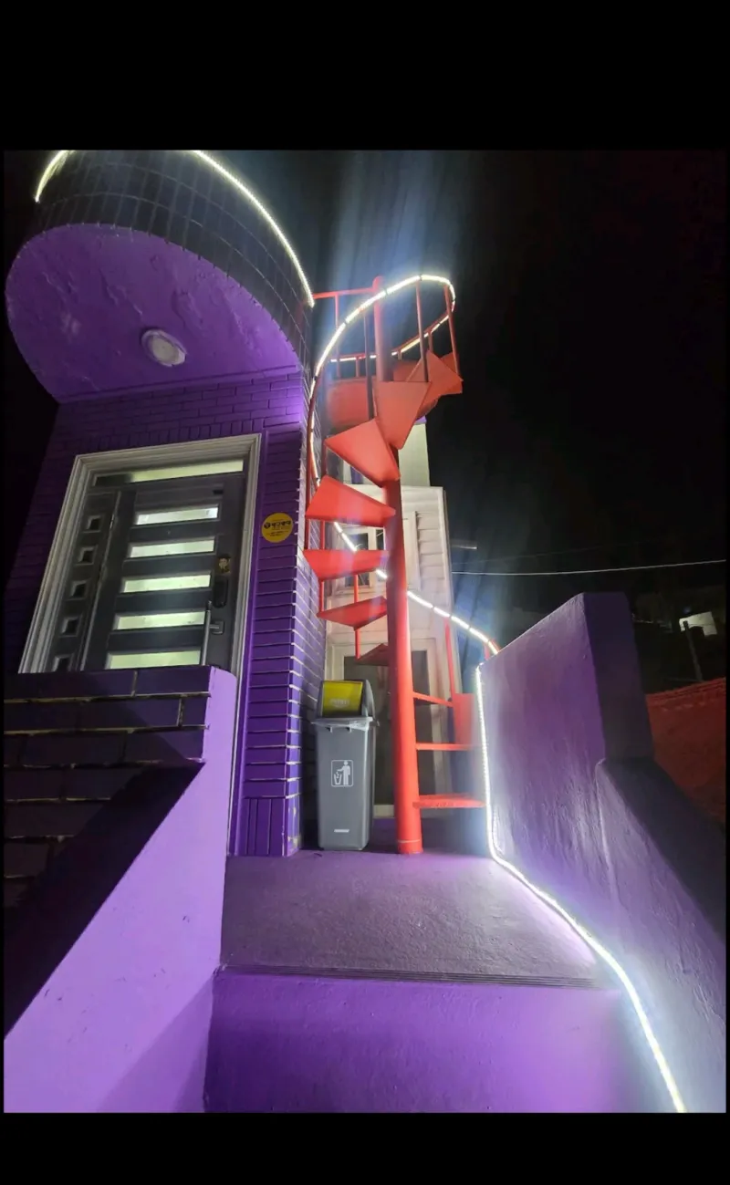 [Tongyeong] Jungang Market #Dongpirang Entrance Purple Pretty 2nd Floor 8