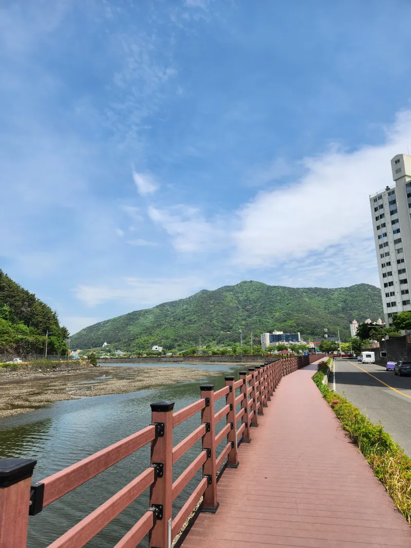 [Geoje] Gohyeon Junggok / Best studio apartment in the living area, waterfront park walking path 27