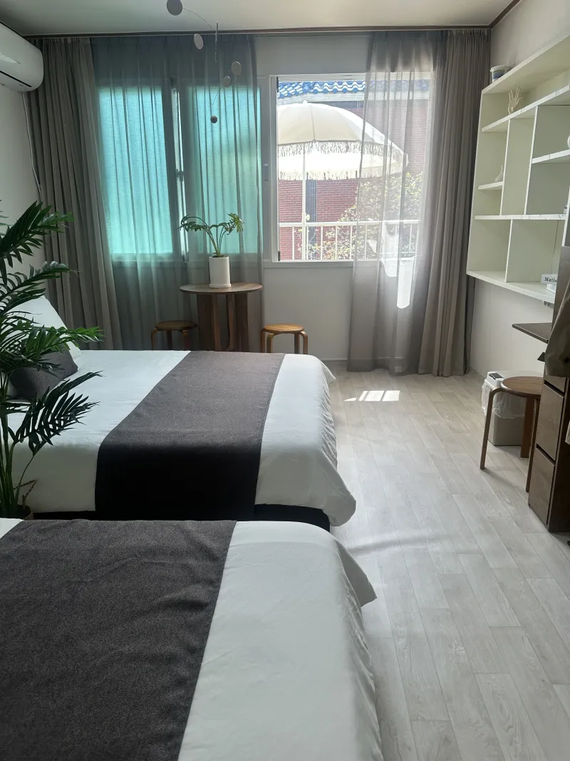 [Mapo, Seoul] 2nd floor of a detached house, 4-minute walk from Daeheung Station 2