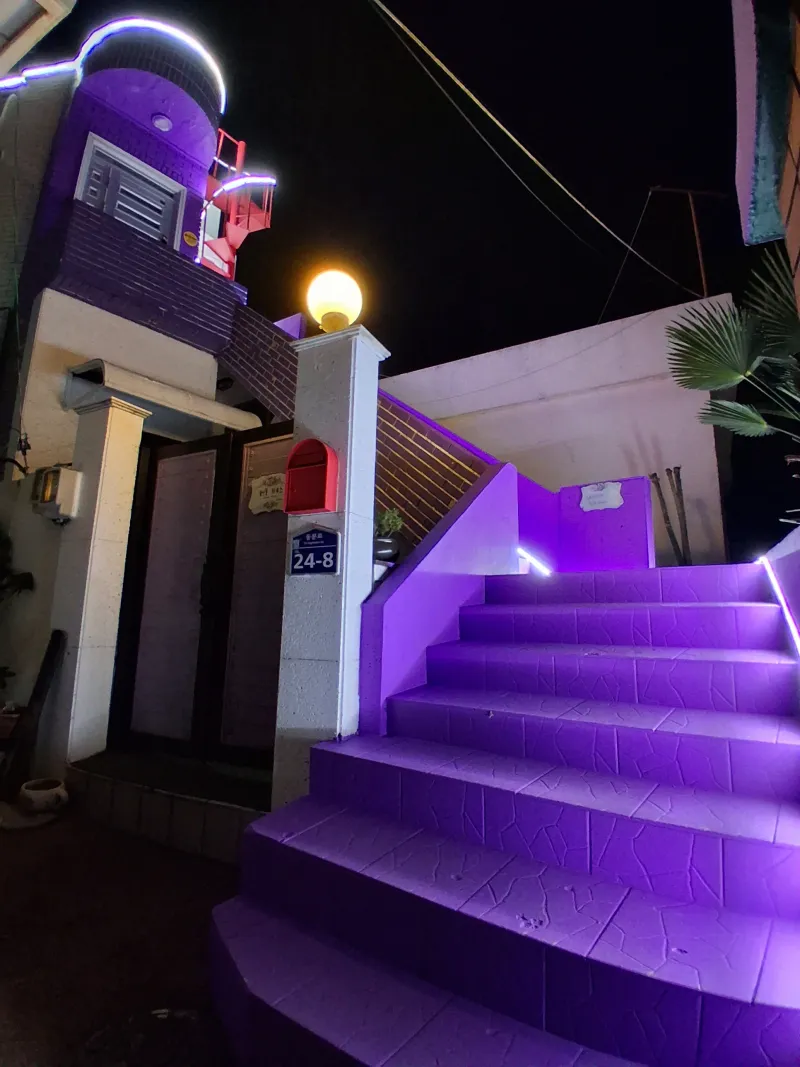 [Tongyeong] Jungang Market #Dongpirang Entrance Purple Pretty 2nd Floor 7