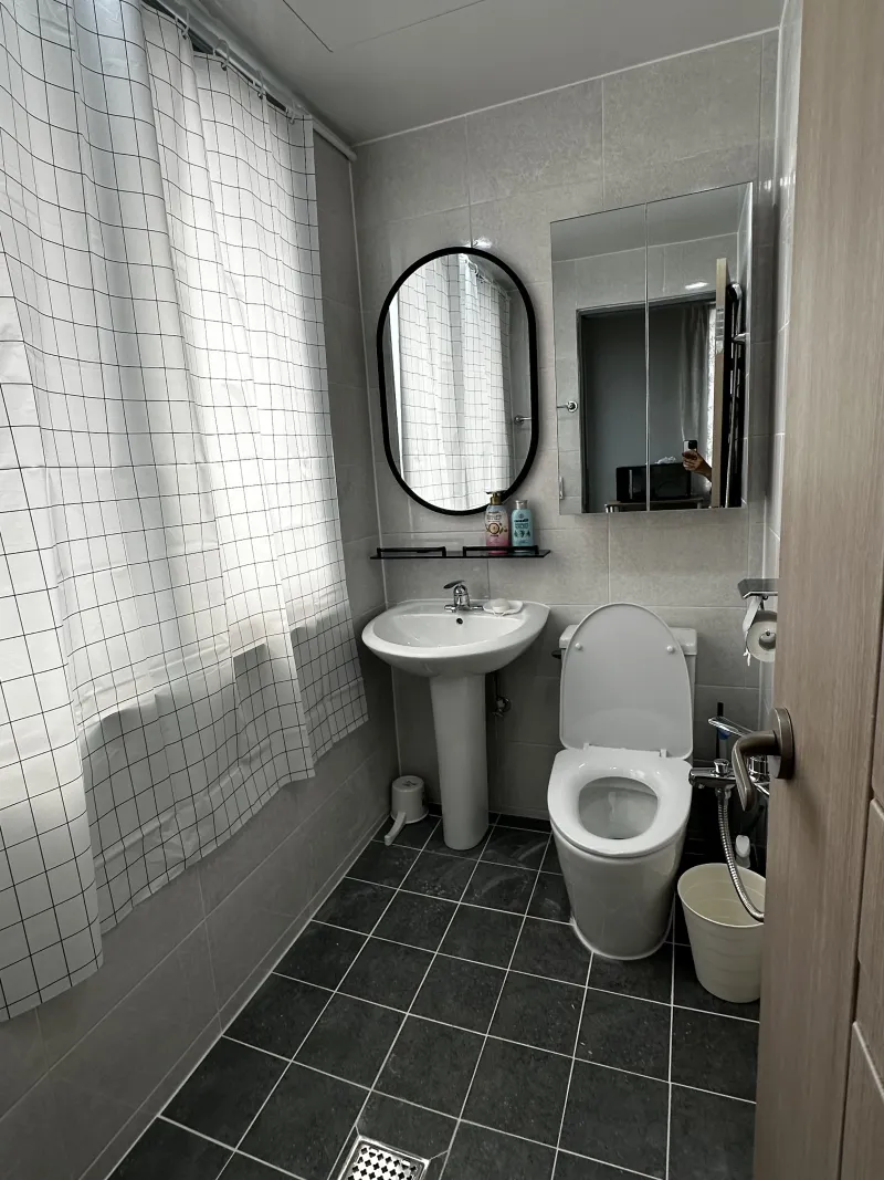 [Cheonan] Spacious and pretty room, 10-second walk from Bongmyeong Station and 2-minute walk from Soonchunhyang Hospital 6