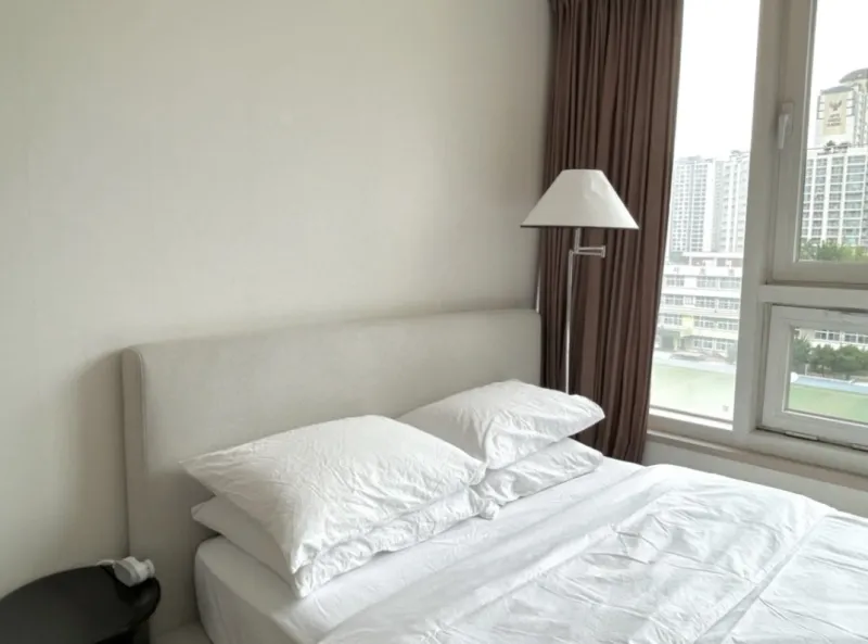 [서울 서초][강남역도보3분]완벽한위치와 뷰,갖춰진가구_모션데스크일&생활&병원&학업 2