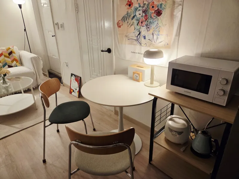 [Jongno, Seoul] 9 PM to Seoul National University Hospital / 3 minutes from Hyehwa Station / 70,000 KRW discount for move-in within 2 days / 50,000 KRW discount for move-in within 7 days / Large 6
