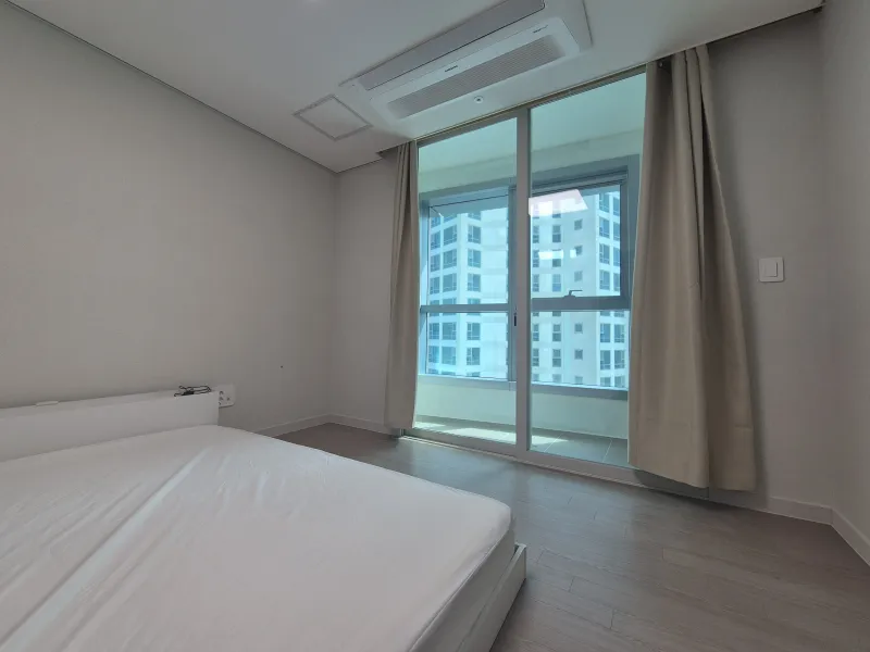 [Yeonsu, Incheon] Songdo Arc Bay Apartel 2