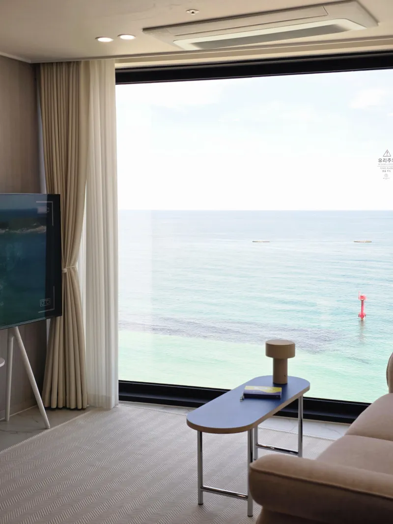 [Goseong][Goseong-gun, Gangwon-do] Workcation & Month-long Stay / 12th-floor Ocean View Stylish Accommodation 18