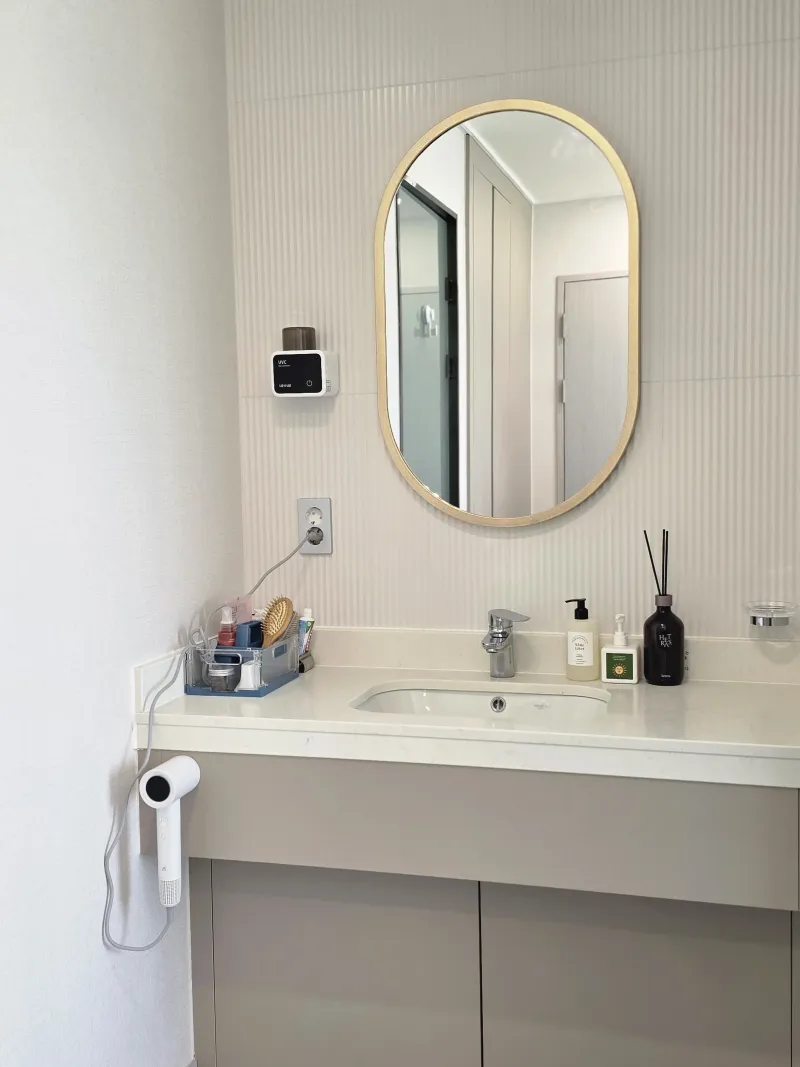 [Goseong][Goseong-gun, Gangwon-do] Workcation & Month-long Stay / 12th-floor Ocean View Stylish Accommodation 12