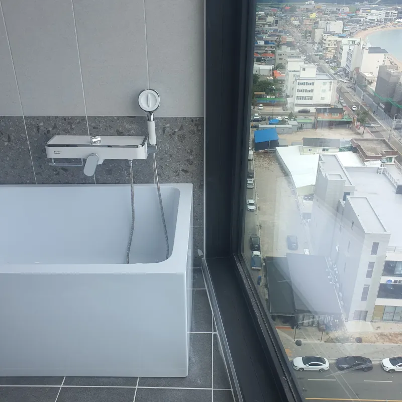 [Goseong][Goseong-gun, Gangwon-do] Workcation & Month-long Stay / 12th-floor Ocean View Stylish Accommodation 17