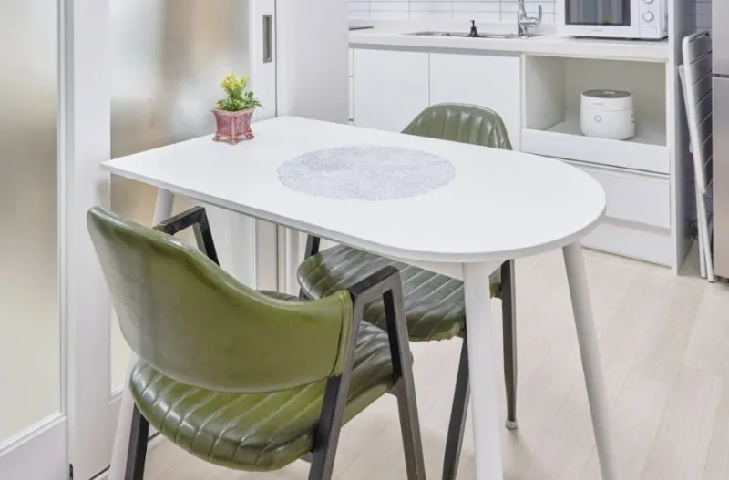 [Songpa, Seoul] Long-term Stay Discount / Songnidan-gil / 3 or more people / Seokchon Lake / Lotte World / Line 9 Songpa 11