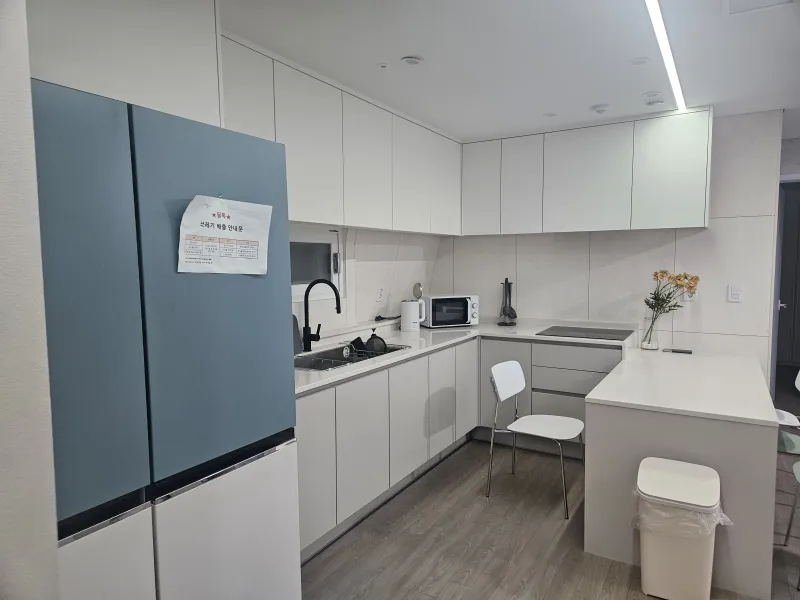 [Dongjak, Seoul] 10 minutes from Sindaebang Samgeori Station 13