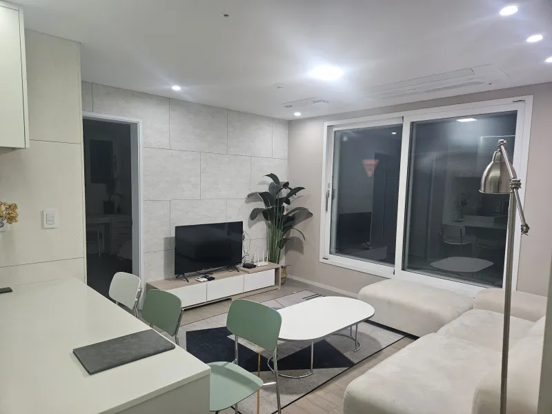 [Dongjak, Seoul] 10 minutes from Sindaebang Samgeori Station 15