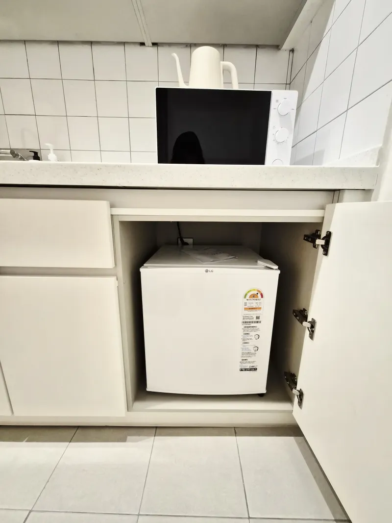 [Gangnam, Seoul] Studio apartment 7 minutes from Sinsa Station 7