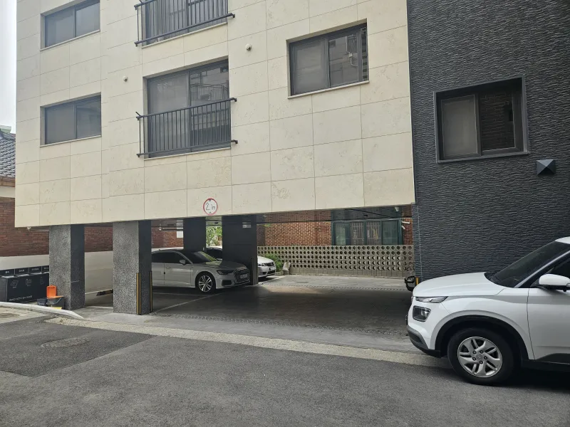 [Dongjak, Seoul] 10 minutes from Sindaebang Samgeori Station 12