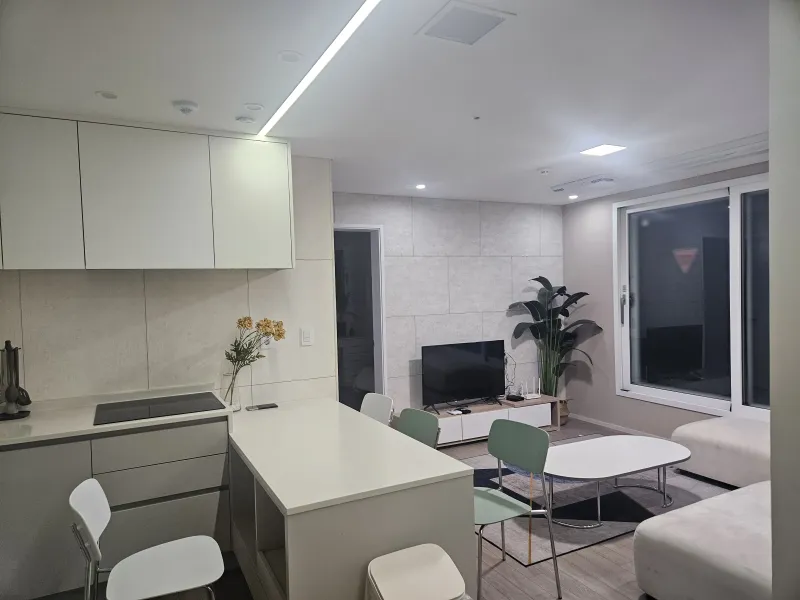 [Dongjak, Seoul] 10 minutes from Sindaebang Samgeori Station 11