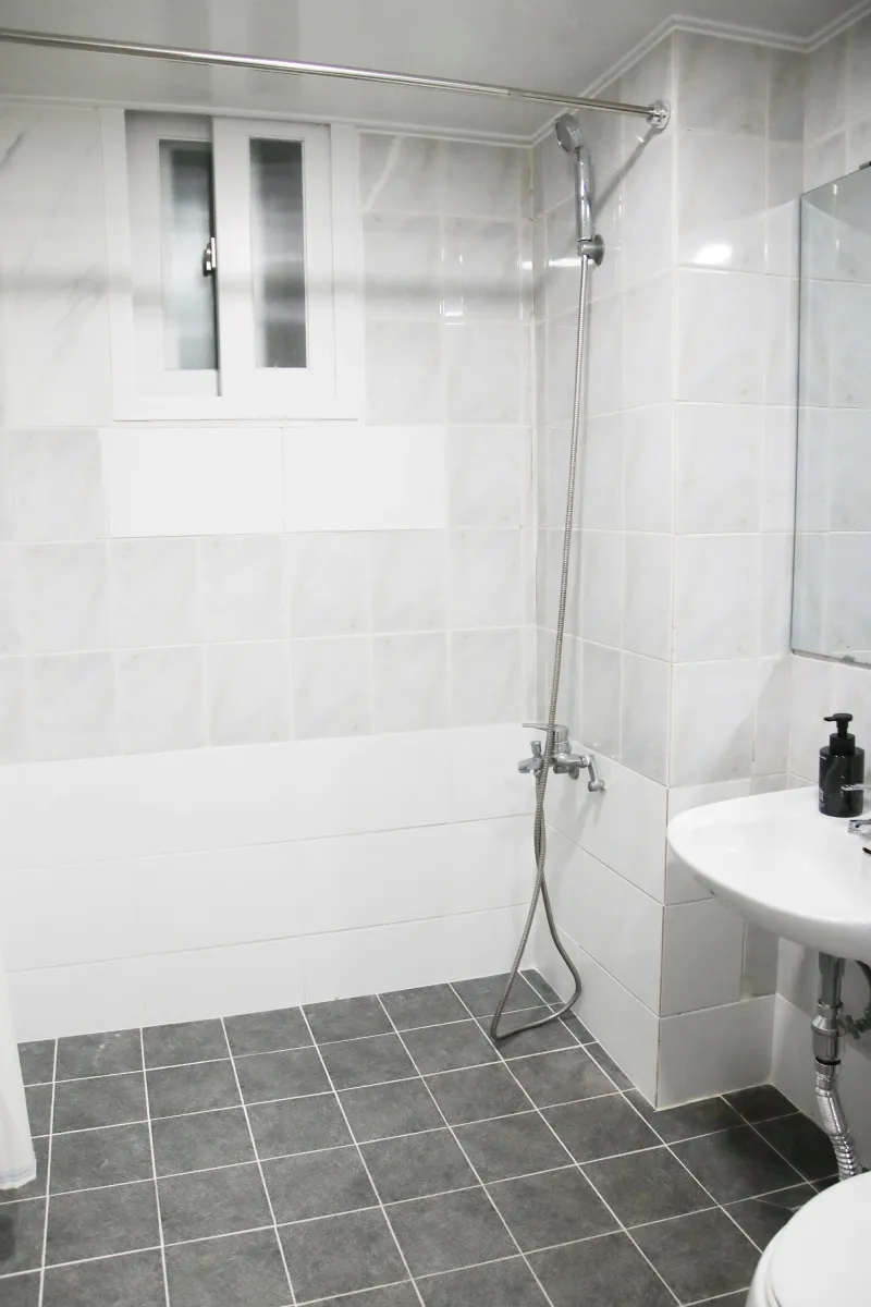 [Eunpyeong, Seoul] 3-Room House in Eunpyeong-gu with Good Accessibility to Hongdae / Free Parking 21