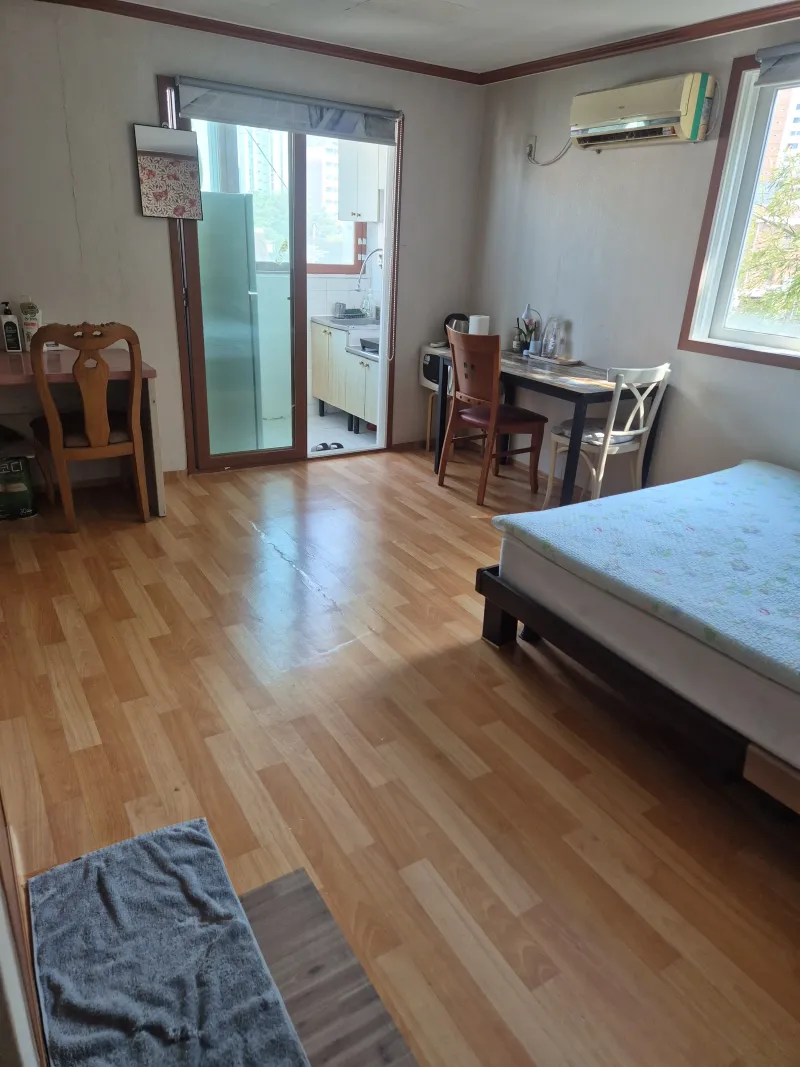 [Suyeong, Busan] Ace 3rd floor, 3rd unit, one-room apartment, 4 minutes from Baesan Station 14