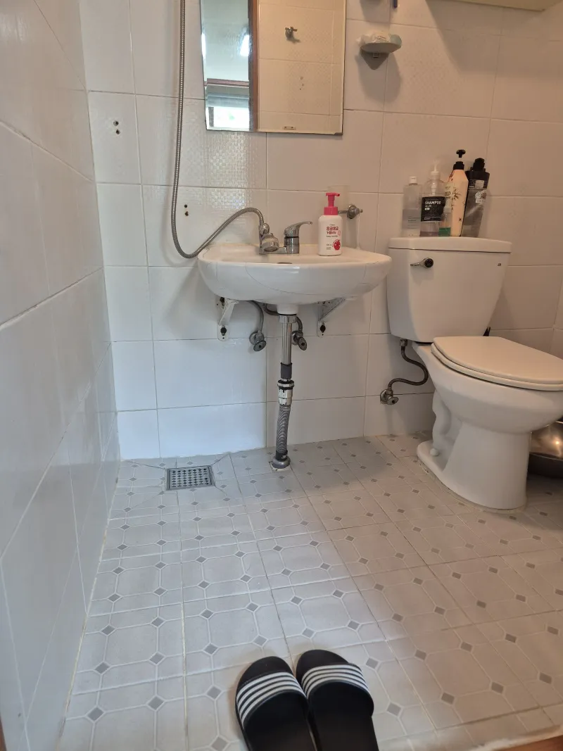 [Suyeong, Busan] Ace 3rd floor, 3rd unit, one-room apartment, 4 minutes from Baesan Station 11